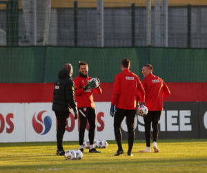 Pierwszy trening Reprezentacji Polski przed trójmeczem el. mistrzostw świata. Trener Sousa już układa klocki