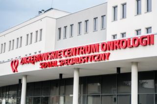 Ma ociemniałe dzieci. Sama walczy z rakiem. Tetiana z Kijowa znalazła pomoc w Polsce