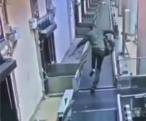 Spóźnił się na samolot do Rzeszowa. Wszedł na taśmę bagażową jak Bruce Willis