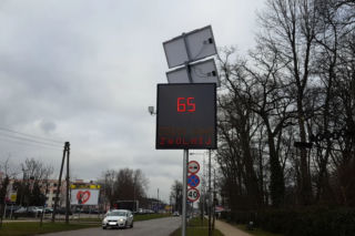 Pomiary ruchu na małopolskich drogach trwają od 100 lat. Kiedyś zamiast aut liczono głównie wozy konne