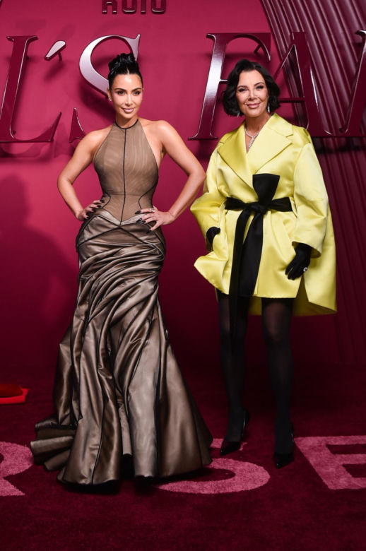 Kim Kardashian pozwana! Chodzi o słynną taśmę i matkę