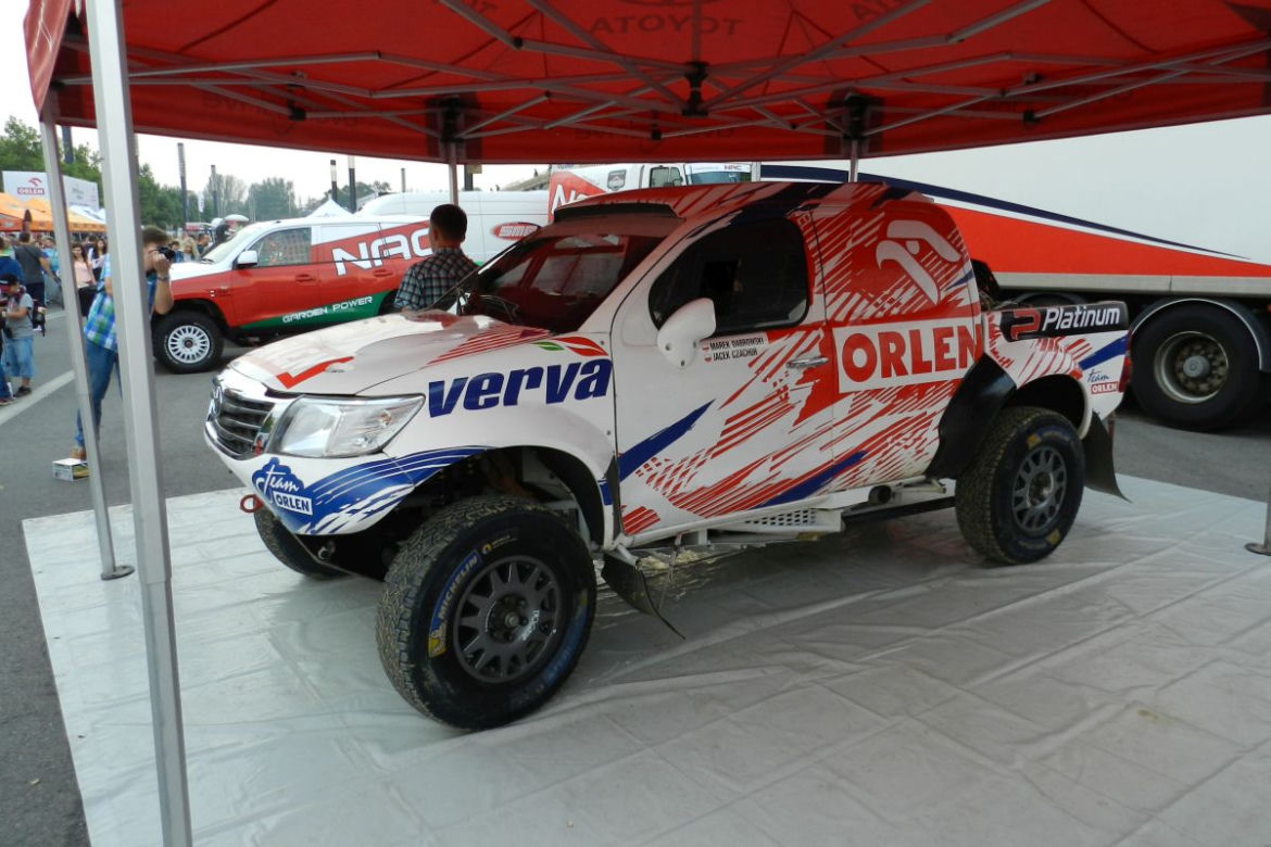 Dakar na Narodowym: Pit Party