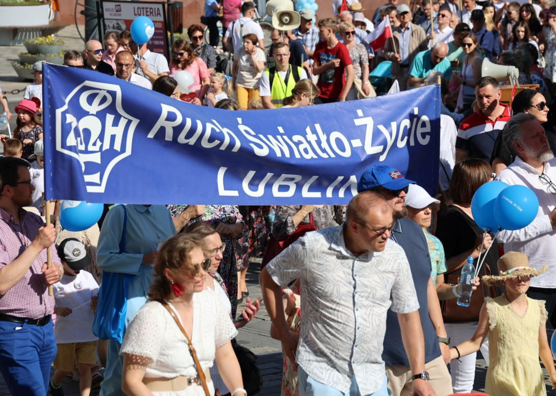 Marsz dla Życia i Rodziny 2024 w Dzień Matki przeszedł przez centrum Lublina