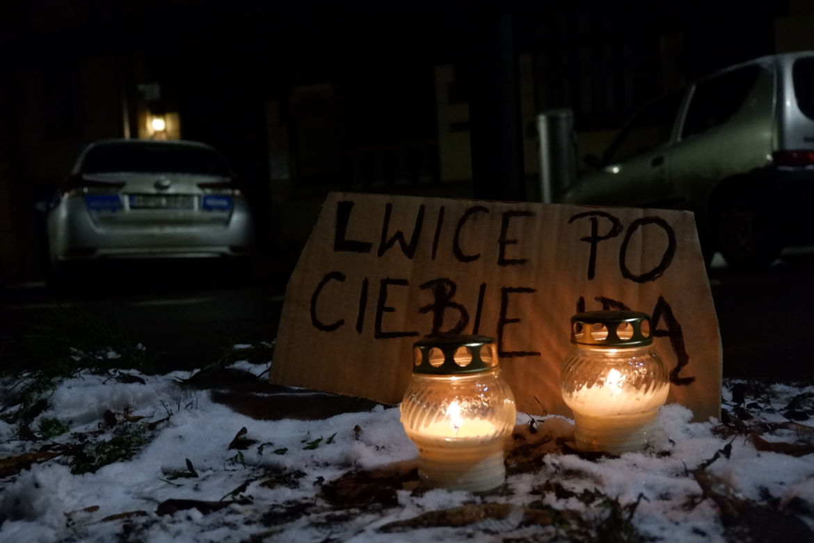 Tysiące osób protestowało w Krakowie po publikacji uzasadnienia wyroku w sprawie aborcji