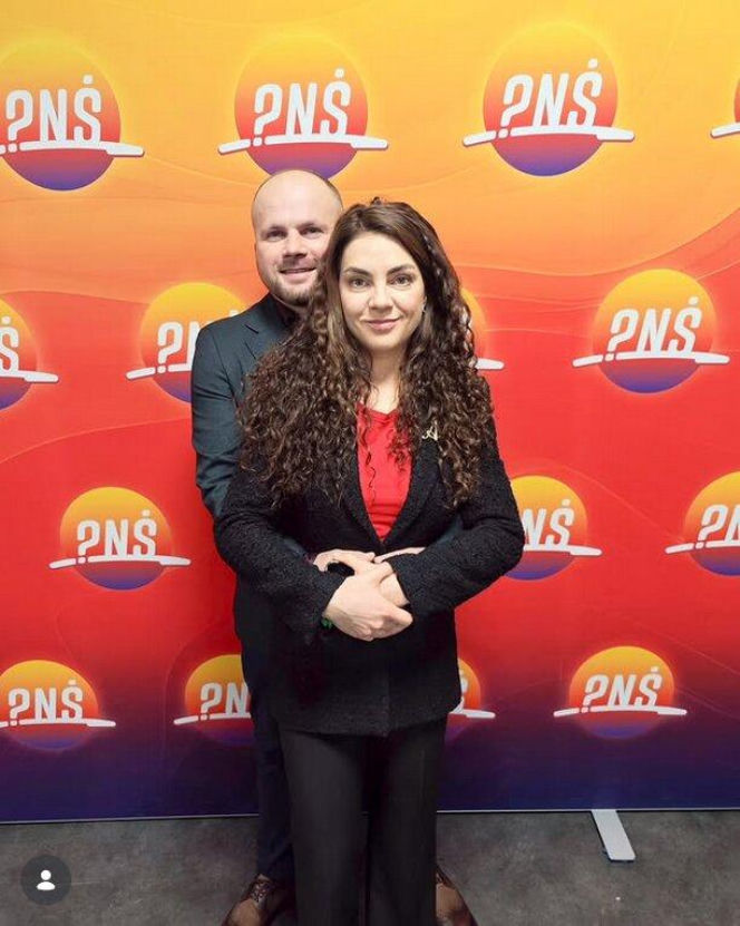 Ania z "Rolnik szuka żony" zachwyciła na sesji brzuszkowej. Wybrała różową suknię