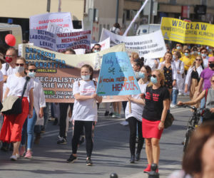 Protest pracowników służby zdrowia w Warszawie