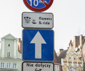 Nowe znaki  flowers & ride na pl. Solnym we Wrocławiu
