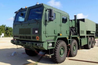 W Gdańsku wyładowano wyrzutnie Chunmoo. Cztery z nich dopiero trafią na podwozia Jelcz 