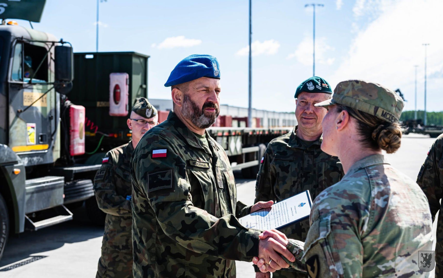 Gen. Mendrala w strategicznym sercu armii. Centrum Warsztatowo-Magazynowe w Powidzu umacnia sojusz z USA