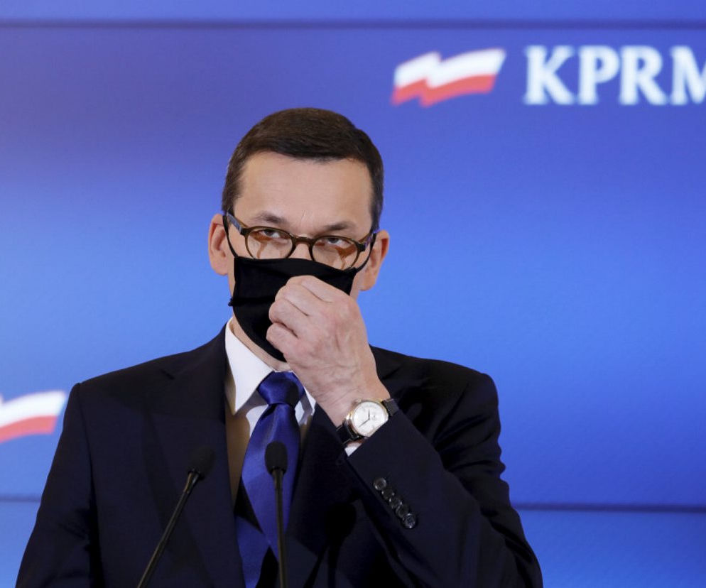 Mateusz Morawiecki. Premier w izolacji