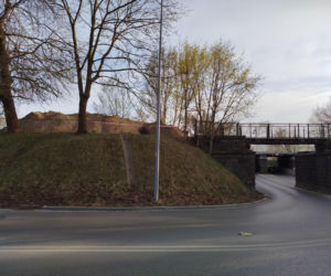 Budowa tunelu dla rowerzystów pod wiaduktem garwolińskim coraz bliżej