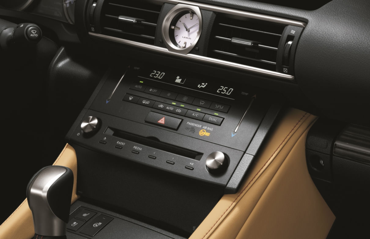 Lexus RC 300h