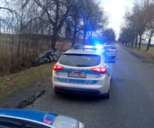 60 kilometrów POLICYJNEGO POŚCIGU. Dramatyczny finał na kolejowym przejeździe 