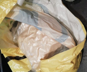 Łódź: Kilogramy narkotyków, broń i lewe papierosy. 28-latek na Polesiu miał jeszcze więcej na sumieniu 