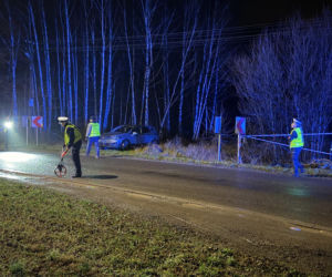 Makabryczne dachowanie auta na Mazowszu. 41-latek zginął uwięziony w blaszanej pułapce