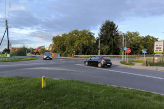 Newralgiczne skrzyżowanie w Kąkolewie będzie przebudowane na rondo