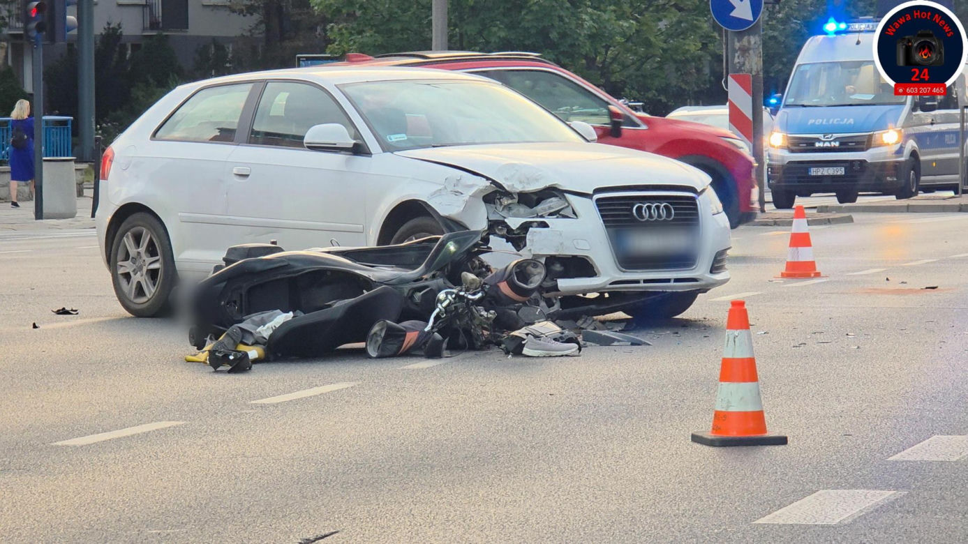 Wypadek na Mokotowie. Kierowca skutera trafił do szpitala 
