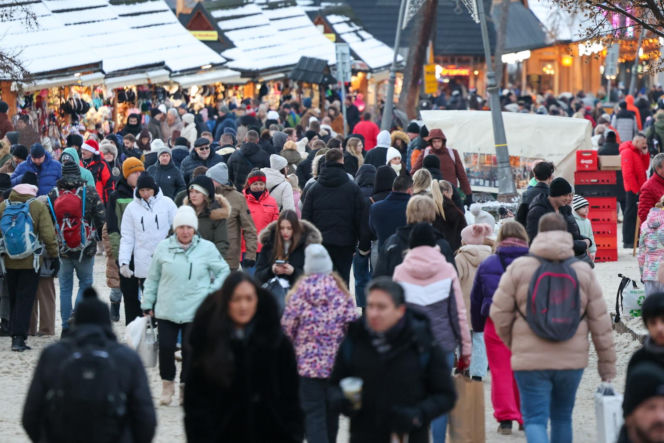 Fatalne warunki w Tatrach. Jest mroźno, ślisko, a szlaki są zasypane śniegiem. TPN ostrzega turystów