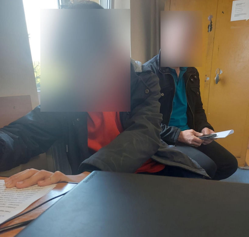 Rozbili ule gaśnicą, bo chcieli zjeść miód! Trzy pszeczele rodziny nie przyżyły, 13-latkowie w rękach policji