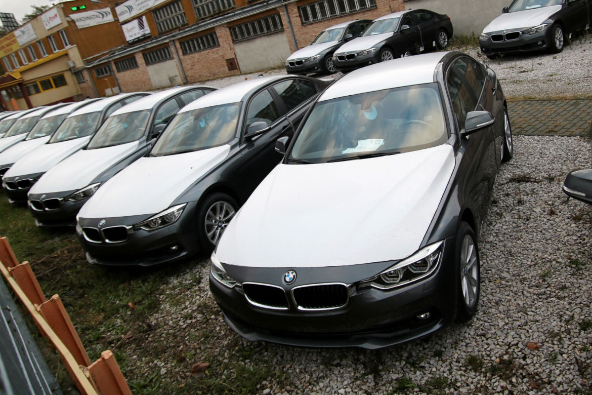 policyjne BMW 330i xDrive