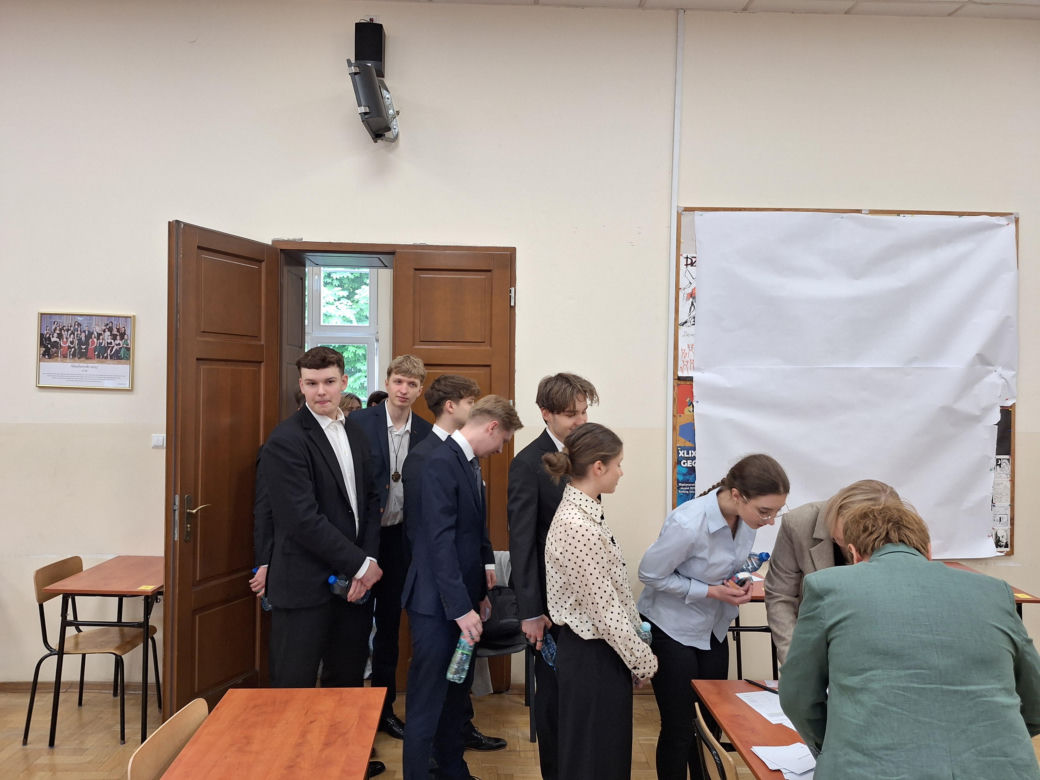 Maturzyści z Rzeszowa rozpoczęli egzaminy 