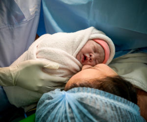 Trauma porodowa to coś więcej niż trudny poród. Ten czynnik decyduje o wspomnieniach