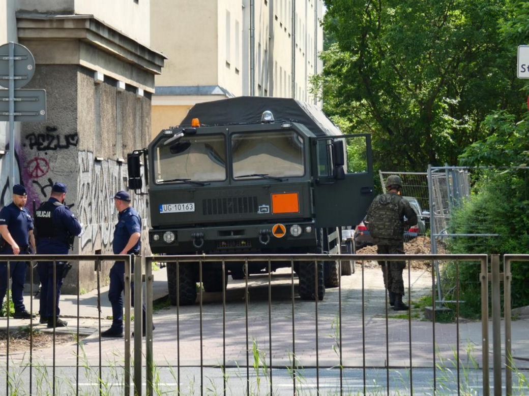 Ewakuacja na Ochocie! Wykopali bombę, pilna akcja służb