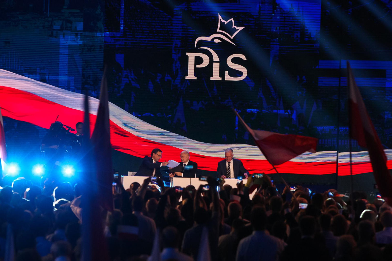 Czterech kandydatów na premiera z PiS