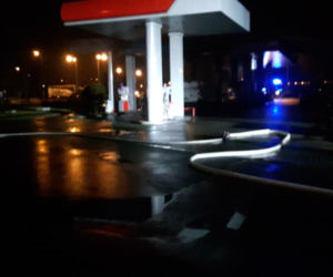 Uszkodzony dystrybutor z gazem pod Poznaniem