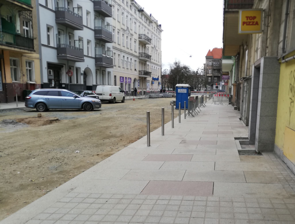 Nowe chodniki na ul. Boh. Getta Warszawskiego