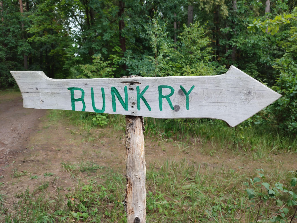 Czarny Szaniec na Mazurach. Bunkry Himmlera ukryte w lesie koło Pozezdrza [ZDJĘCIA]