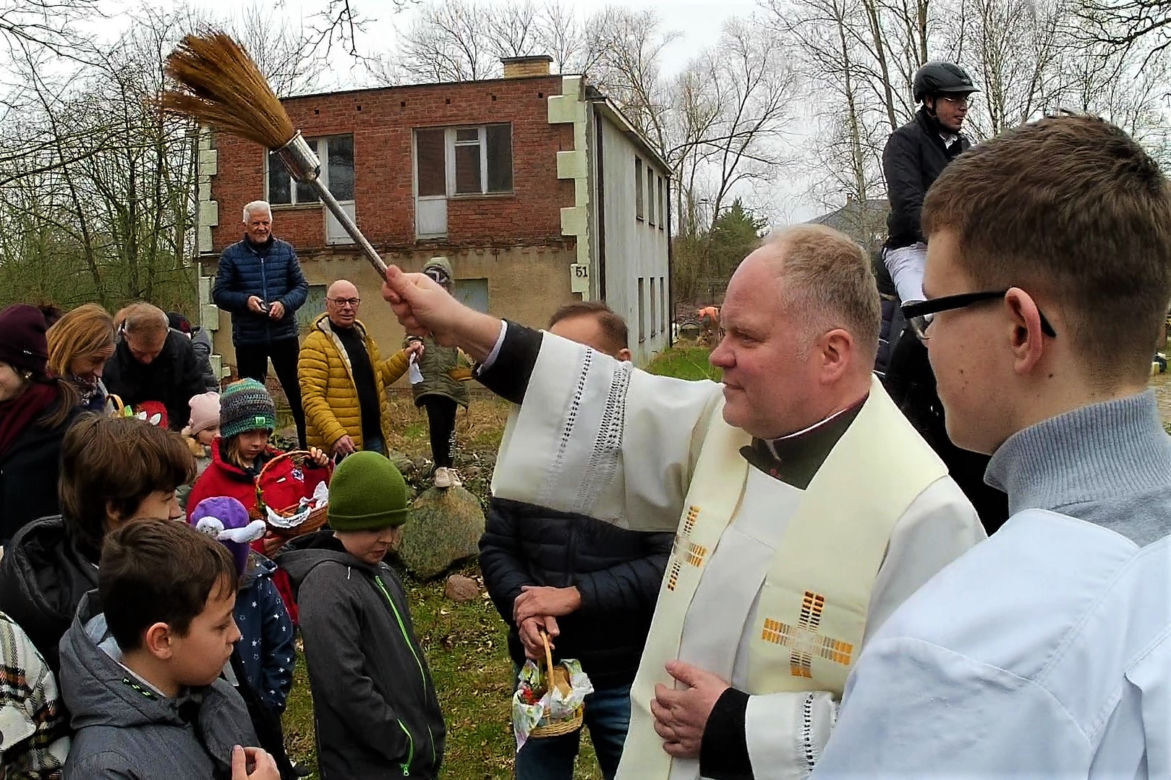 Konna święconka na szczecińskim Osowie
