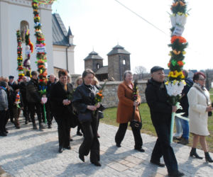 Niedziela Palmowa 2026 w gminie Brody. Barwna procesja i rekordowe palmy w Krynkach