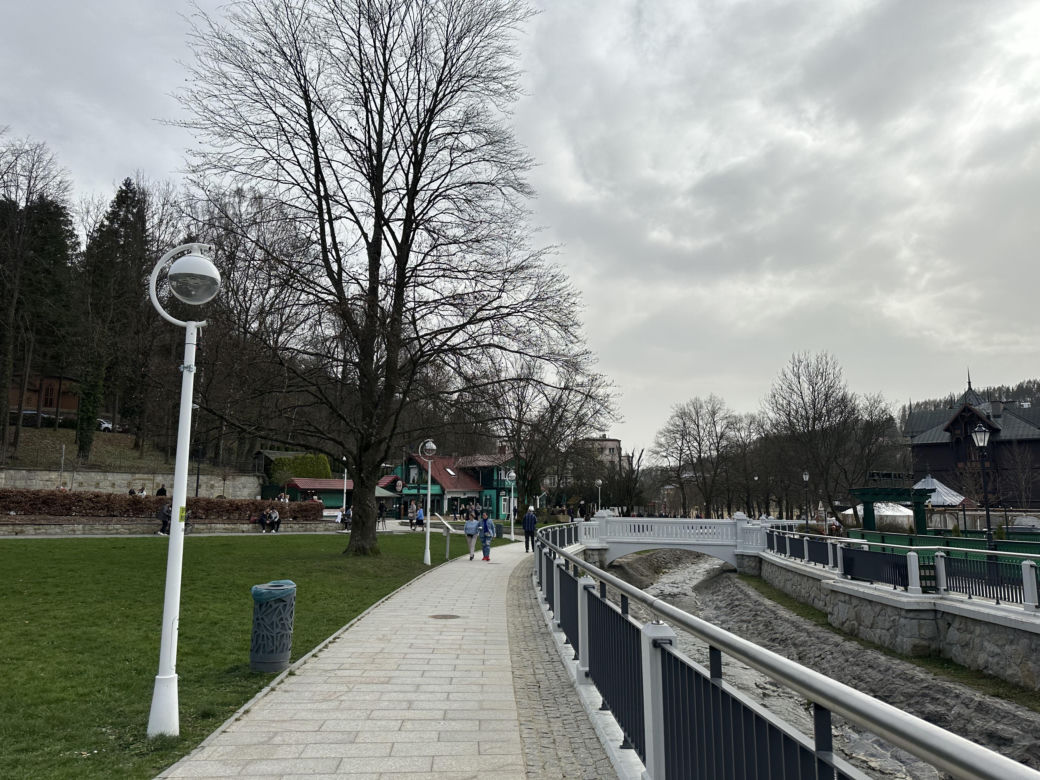 Krynica-Zdrój znów tętni życiem. Uzdrowisko przeżywa drugą młodość 