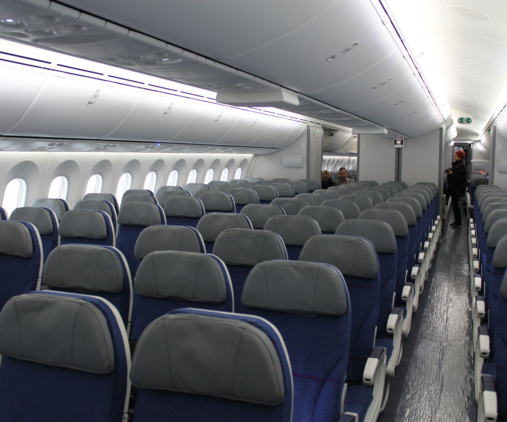 Polski DREAMLINER - WNĘTRZE. ZOBACZ wnętrze Boeinga 787 LOT-u