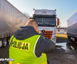 Ciężarówki warte 800 tys. zł odzyskane przez policję. Zatrzymanym grozi 10 lat więzienia
