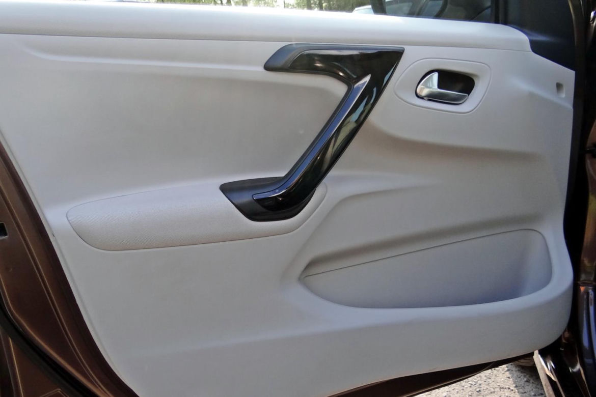 Peugeot 301