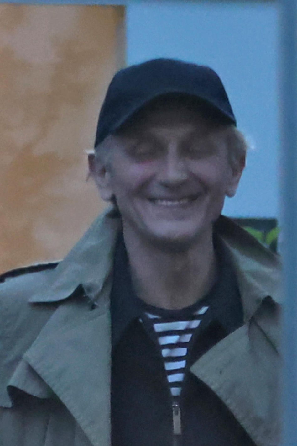 Andrzej Chyra smyra i całuje