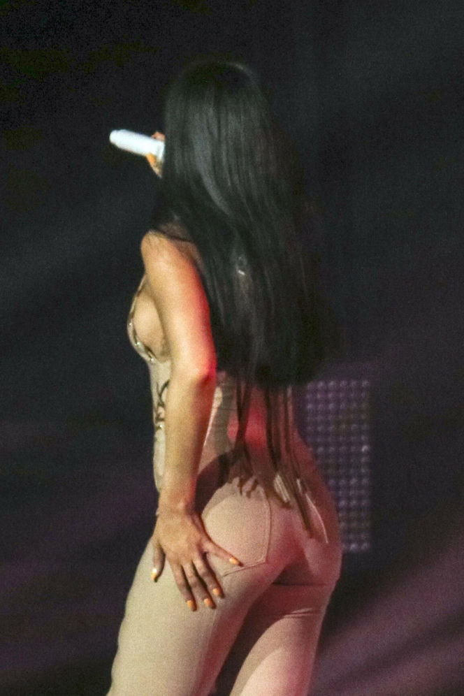 Rihanna w 2016 roku