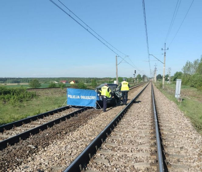 Tragiczny wypadek na przejeździe kolejowym
