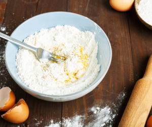 Domowy makaron jajeczny: przepis krok po kroku