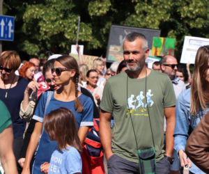 Wielki protest w Toruniu. Mieszkańcy mówią #stopBETONOZIE