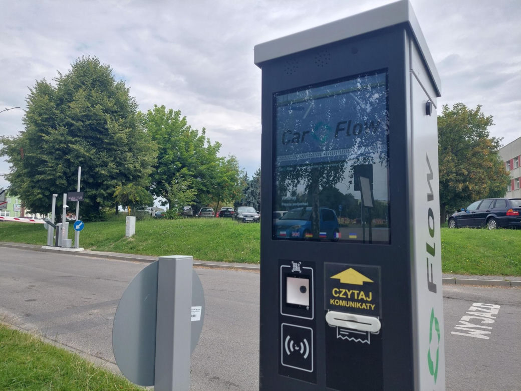 Szpital "papieski" ma nowy system parkingowy
