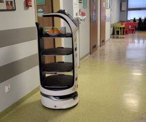 Chorzów: W szpitalu pracuje robokot! [ZDJĘCIA]