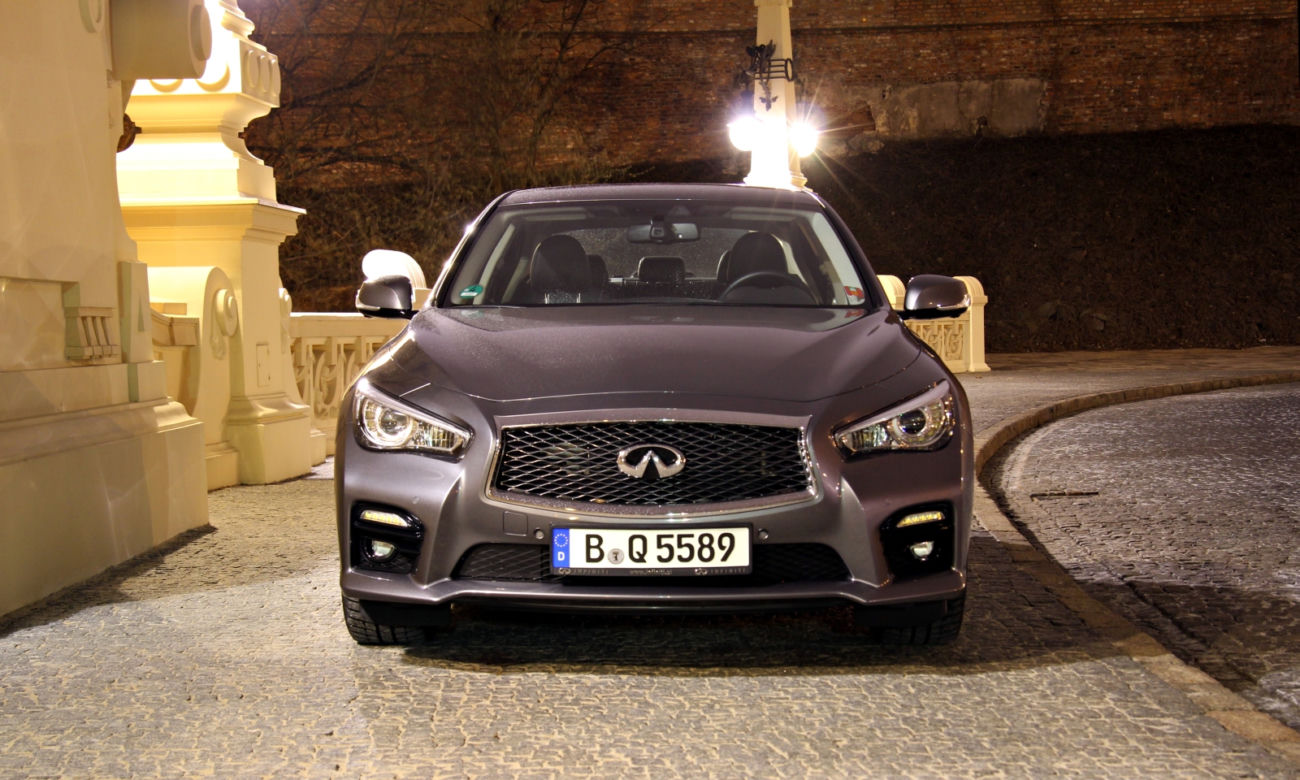 Infiniti Q50 2.0 Turbo