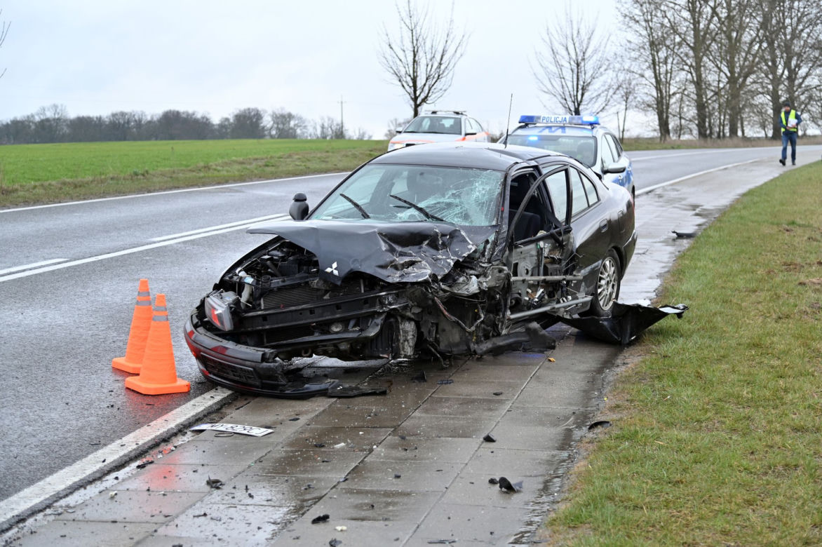 Wypadek w Dołujach