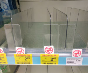 W Tarnowie SĄ jeszcze maseczki! Ich cena ZWALA z nóg! Środki czystości schodzą na pniu! 