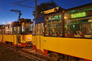 Tragedia w tramwaju w Warszawie. Nie żyje pasażer