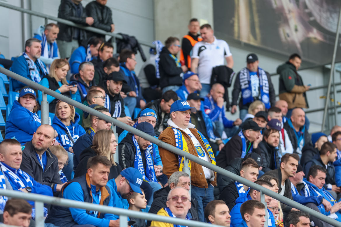Kibice Ruchu Chorzów na meczu z ŁKS Łódź