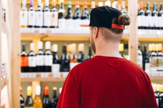 Nocą nie kupisz już alkoholu w Warszawie. Lada dzień prohibicja obejmie całe miasto
